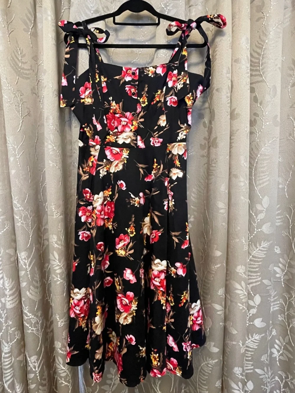 Hearts & Roses dress - Picture 1 of 2